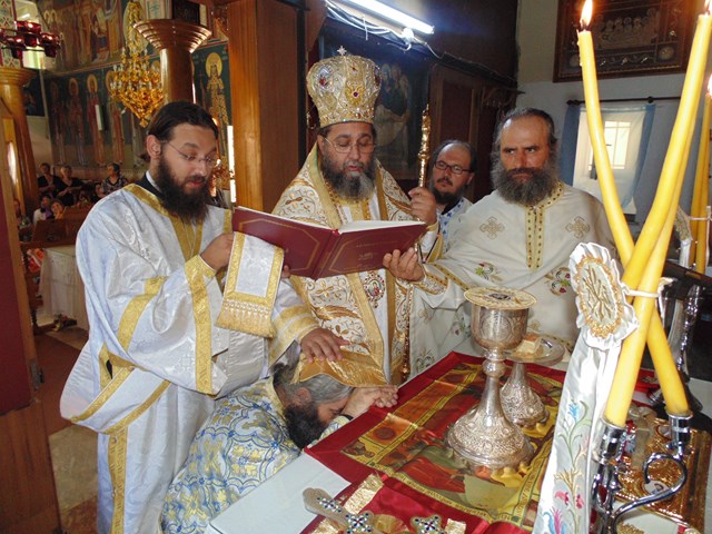 Χειροτονία νέου Ιεροδιακόνου από τον Σεβασμιώτατο