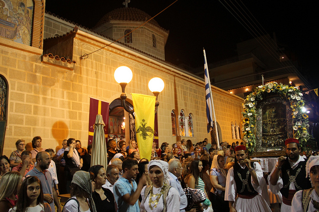 Η λαμπρά πανήγυρις της Κοιμήσεως της Θεοτόκου στον ομώνυμο Καθεδρικό Ναό Πειραιώς