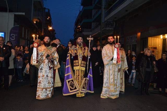 Ευαγγελίζου γη χαρά μεγάλη!