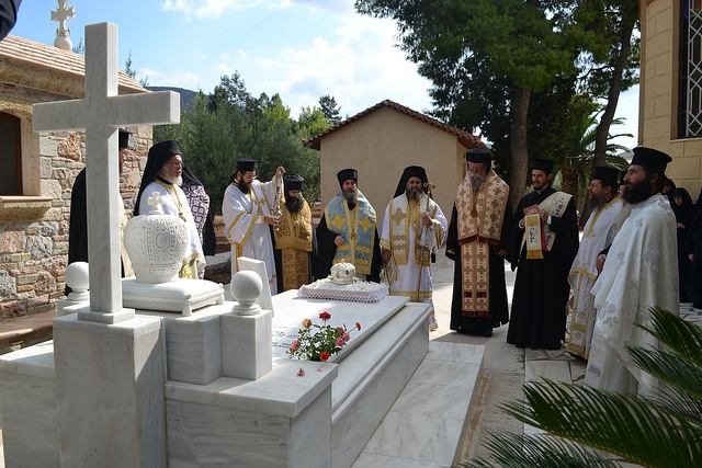 Μνήμη μακαριστού Αρχιεπισκόπου Χρυσοστόμου