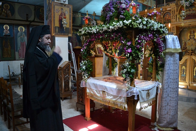 Προσκύνημα σε όλους τους επιταφίους της Ι. Μητροπόλεως