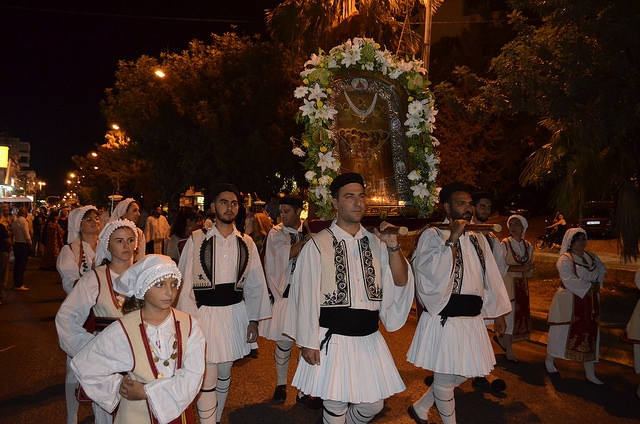 Η λαμπρά πανήγυρις του Καθεδρικού Ιερού Ναού Πειραιώς