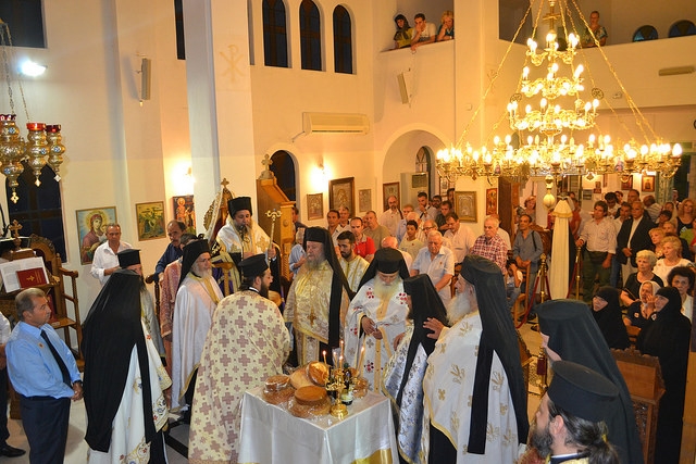 Η μνήμη του Αγίου Κοσμά Αιτωλού στον ομώνυμο Ι.Ν. στο Κερατσίνι