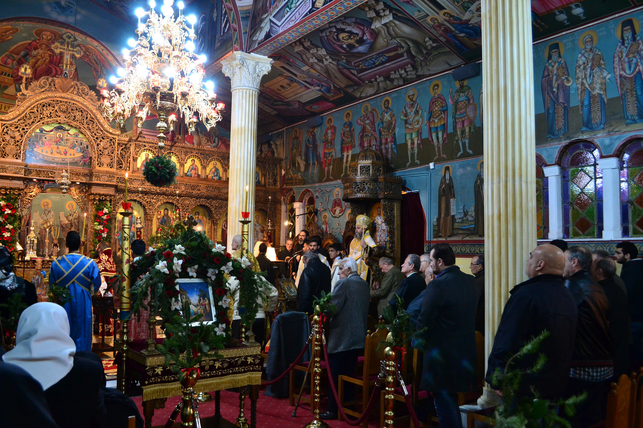 Χριστός γεννάται στον Καθεδρικό Ι.Ν. Πειραιώς