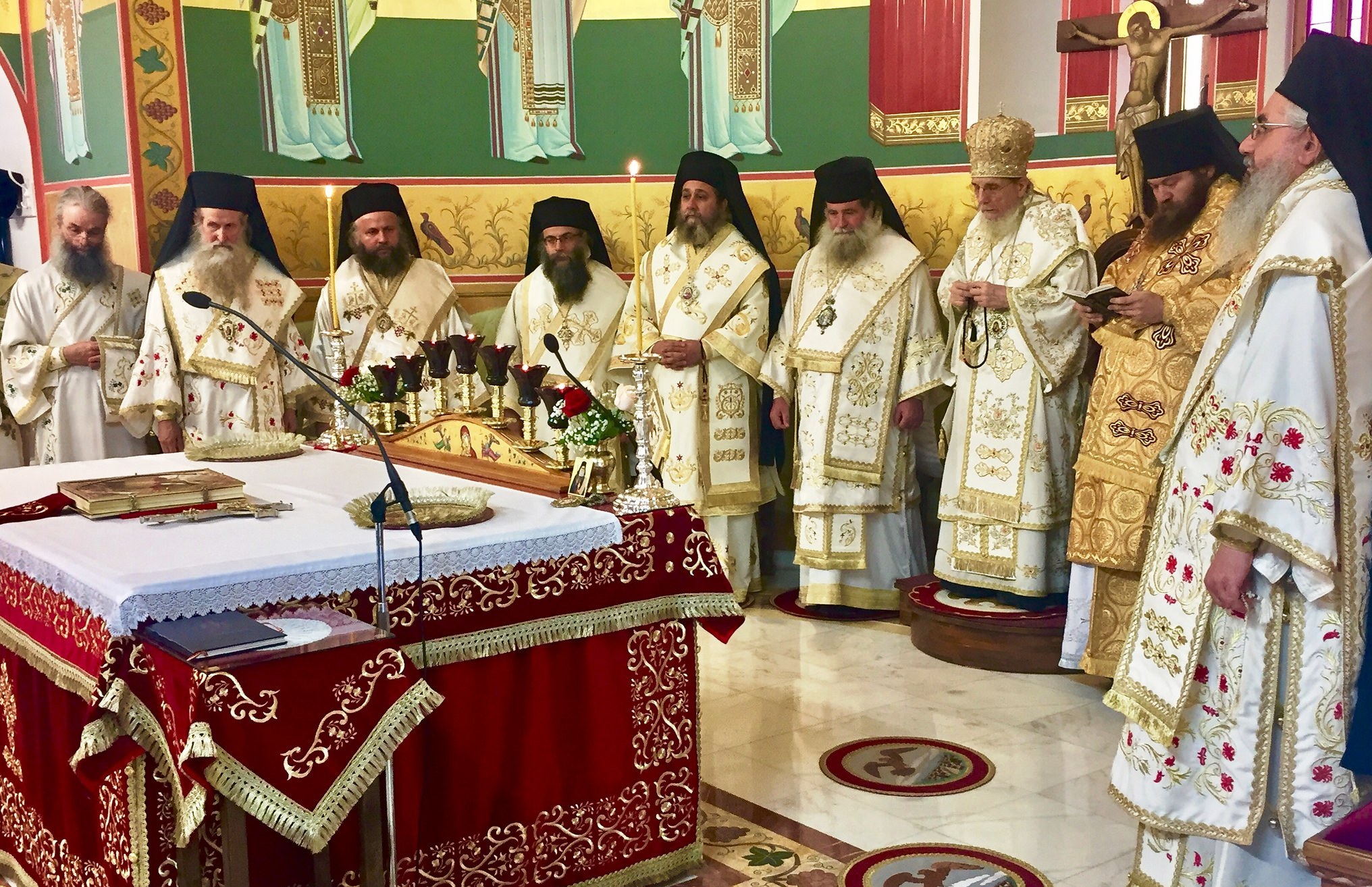 Στην πανηγυρίζουσα Ιερά Μονή Κυπριανού & Ιουστίνης.