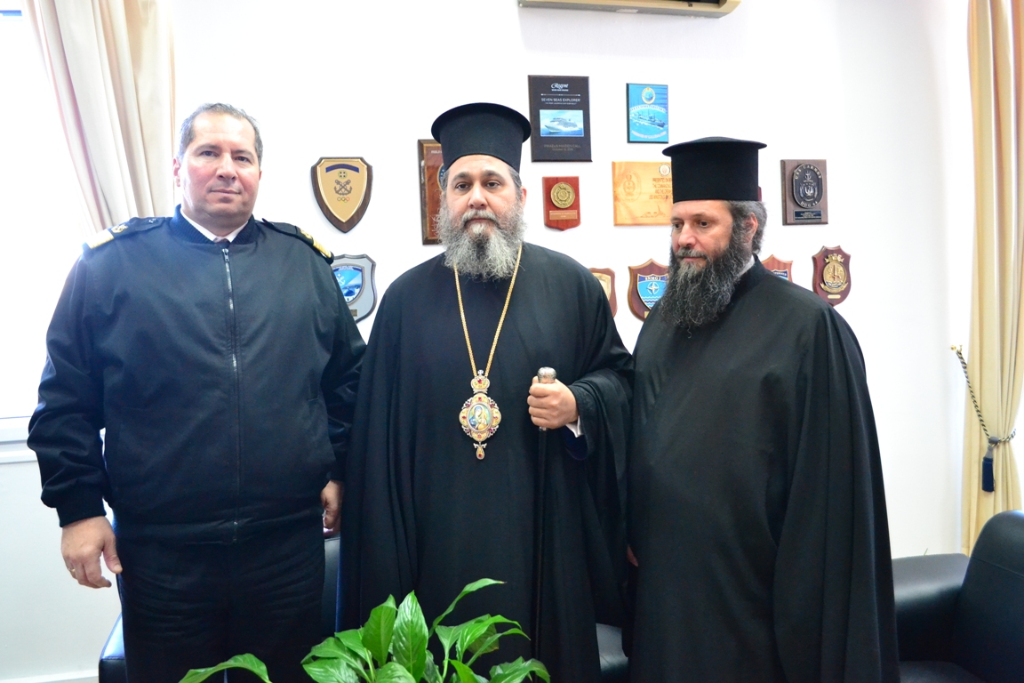 Συνάντηση Του Σεβασμιώτατου Με Τον Κεντρικό Λιμενάρχη Πειραιώς