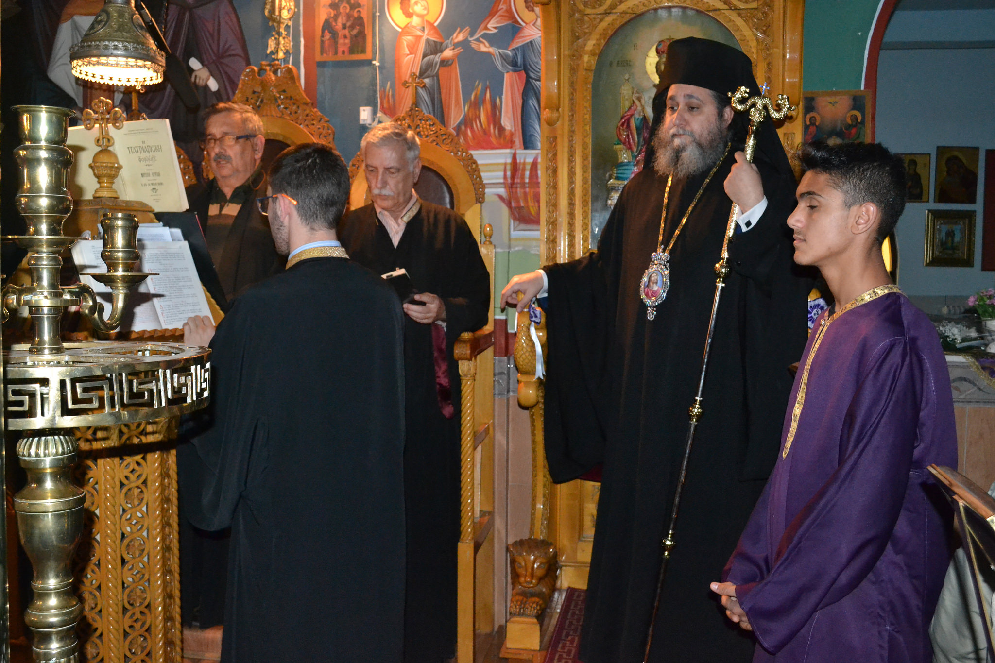 Τα Άχραντα Πάθη και η Αποκαθήλωση Του Κυρίου