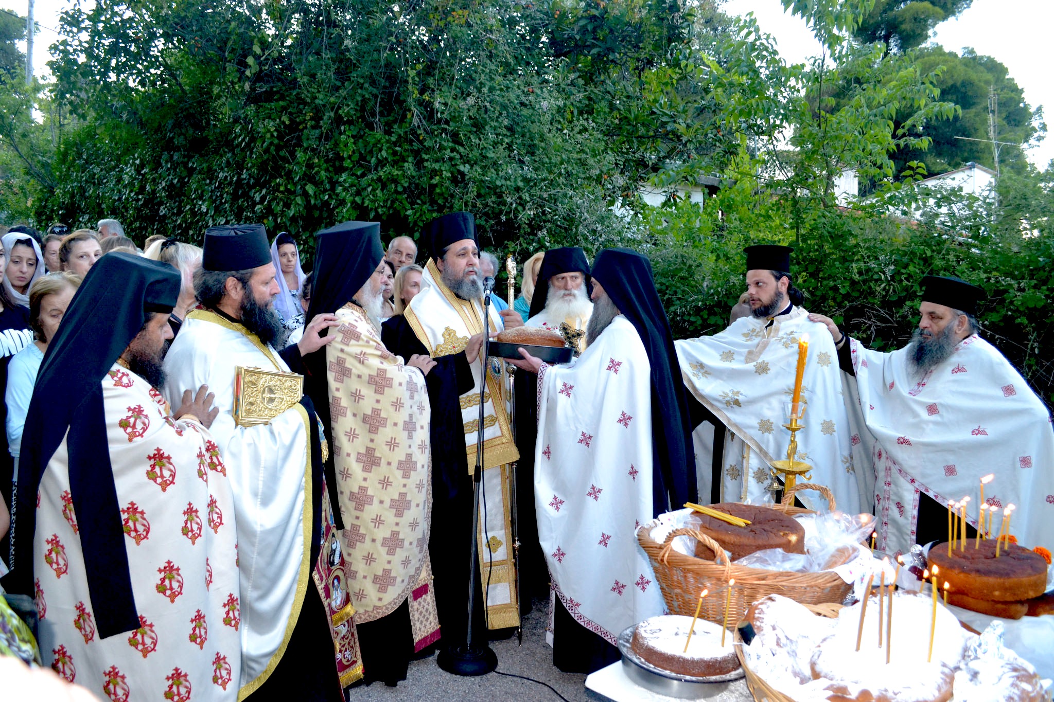Στο Ιερό Ησυχαστήριο Της Παναγίας Της Γιάτρισσας.