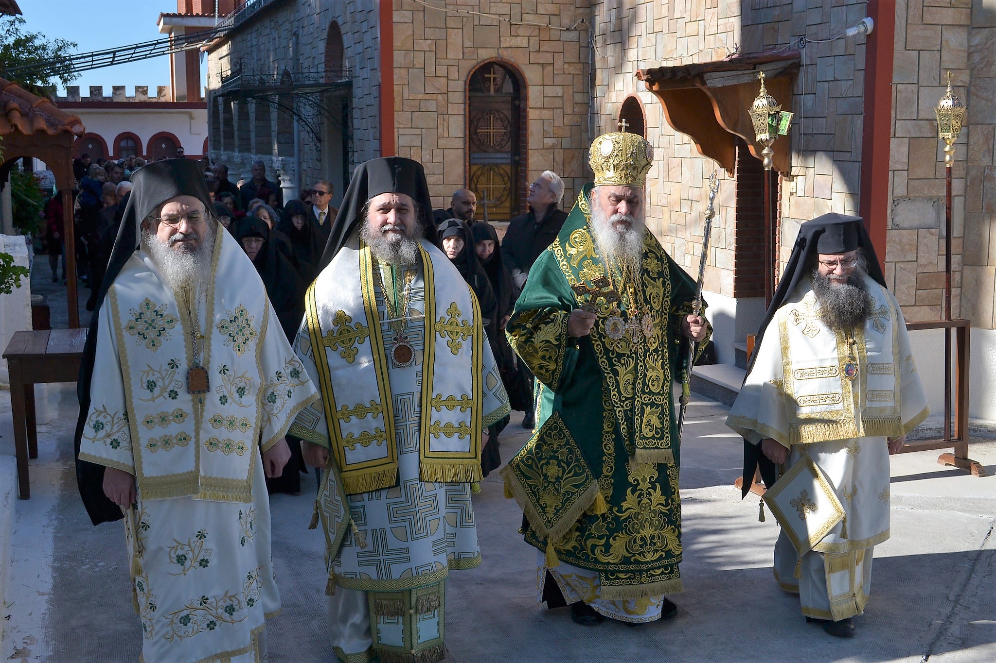Με λαμπρότητα και εκκλησιαστική κατάνυξη εορτάστηκε η μνήμη των Παμμεγίστων Ταξιαρχών