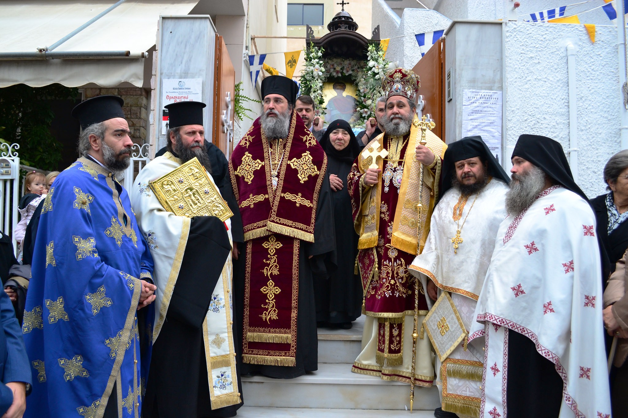 Η εορτή του Μεγαλομάρτυρος Δημητρίου του Μυροβλύτου.