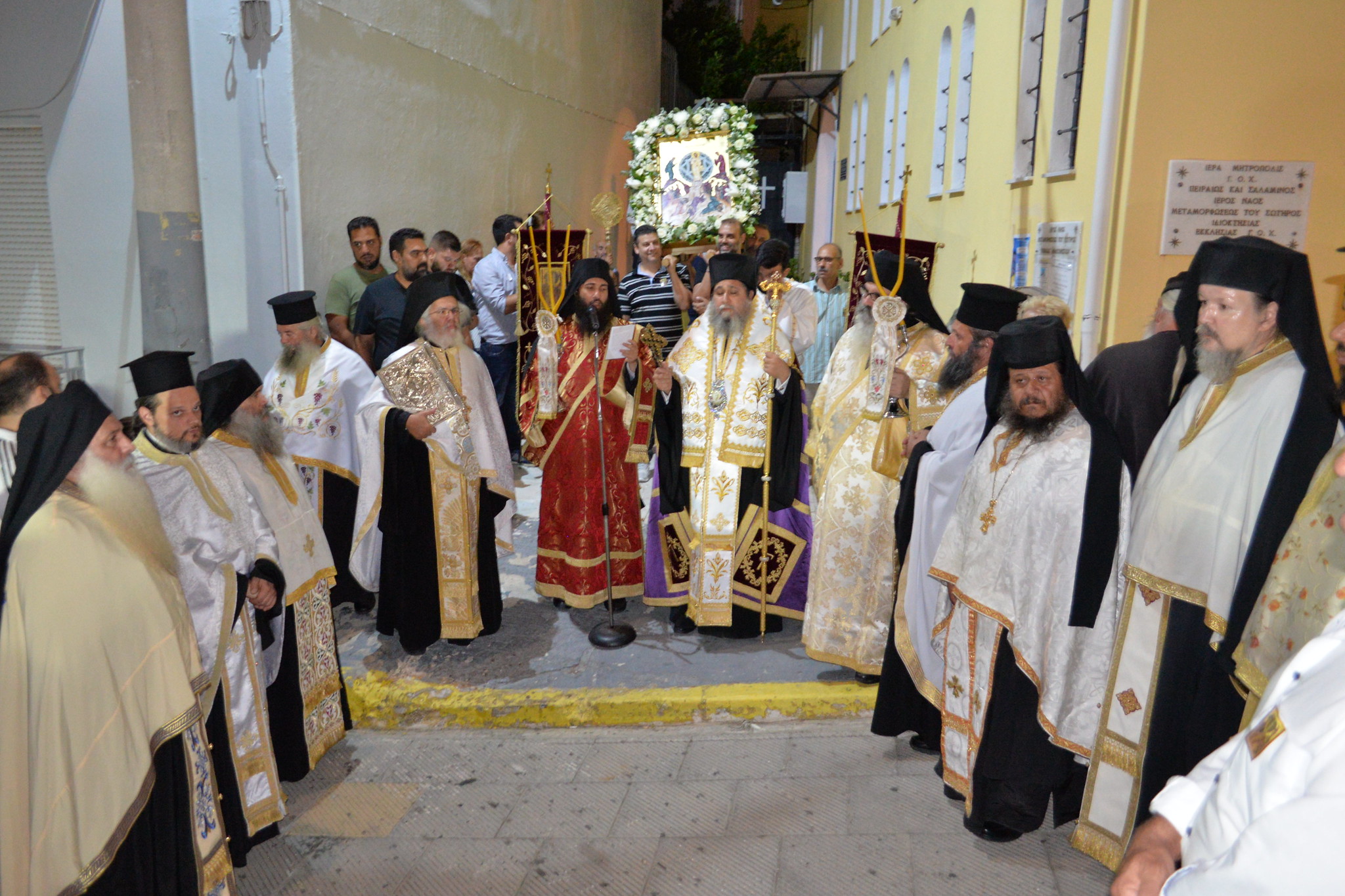 Η εορτή της Μεταμορφώσεως του Σωτήρος.