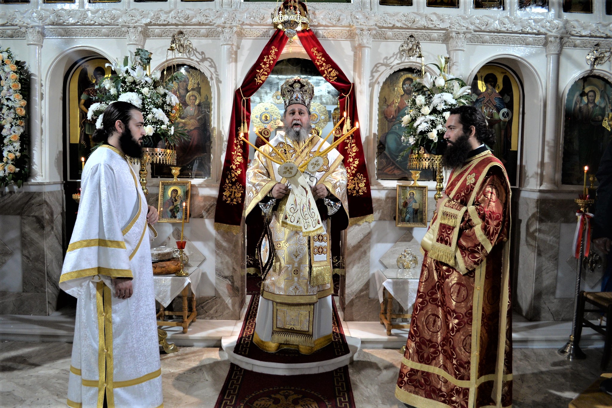 Η εορτή του Αγίου Μεγαλομάρτυρος Δημητρίου του Μυροβλύτου.