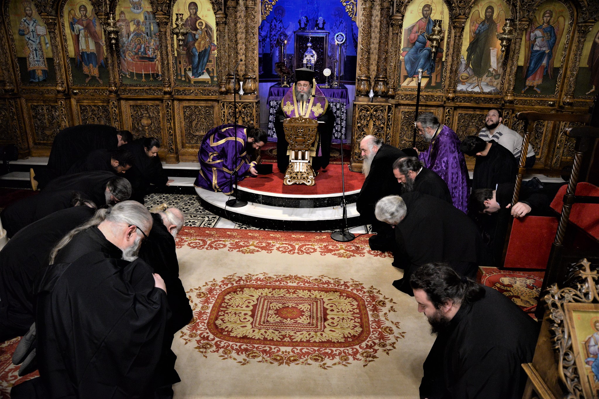 Ο Α΄ Κατανυκτικός Εσπερινός στον Καθεδρικό Ιερό Ναό Κοιμήσεως της Θεοτόκου.