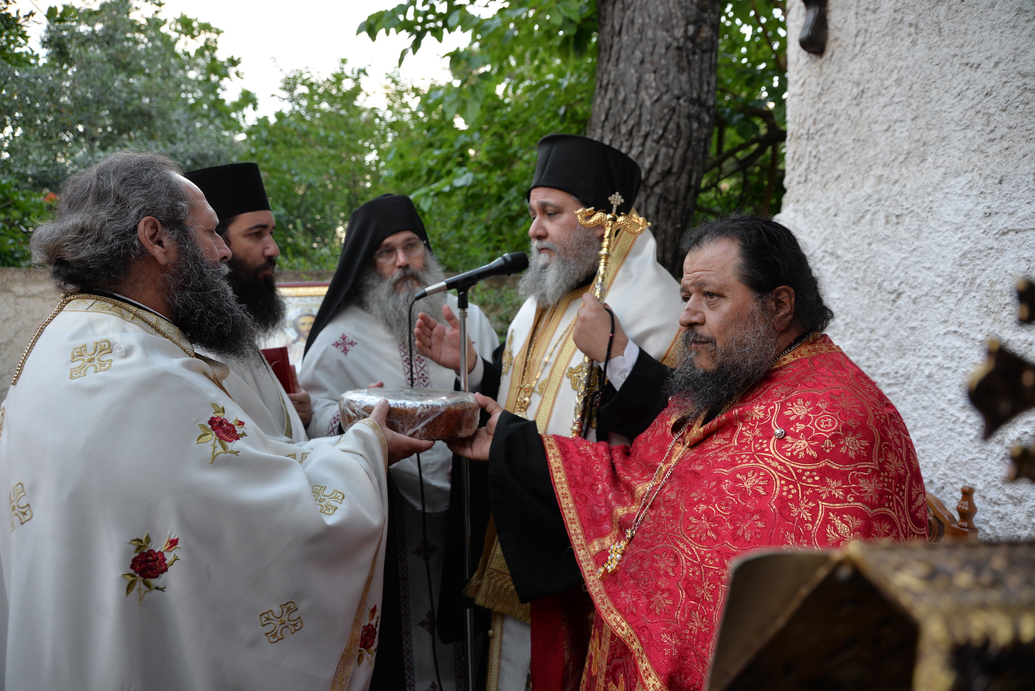 Στο Ιερό Ησυχαστήριο Παναγίας Της Γιάτρισσας