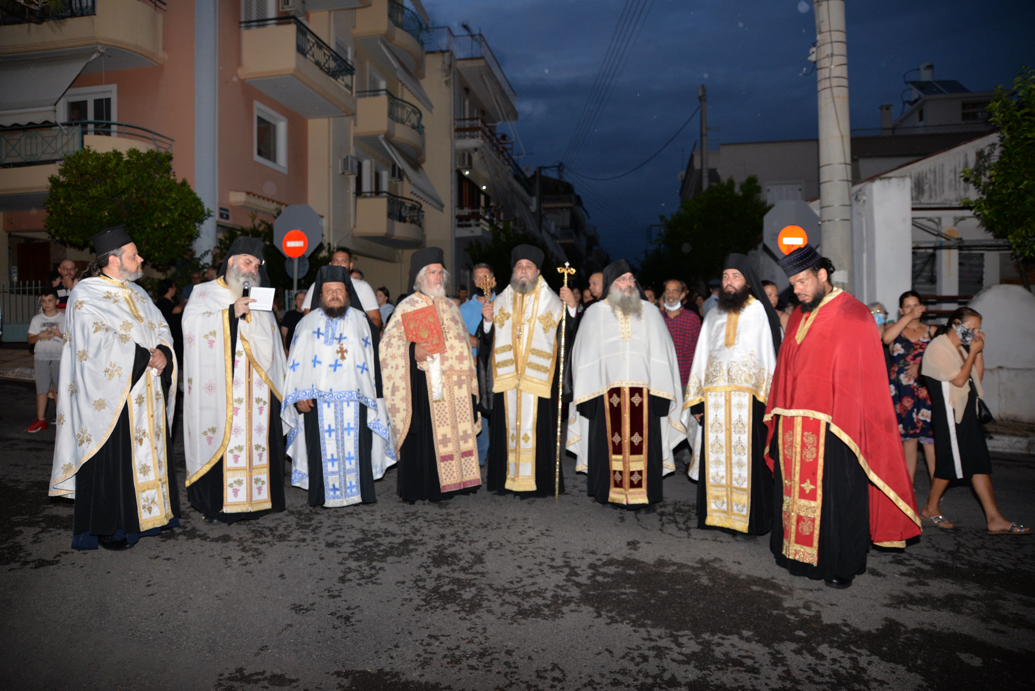 Της Αγίας Αθληφόρου και Οσιομάρτυρος Παρασκευής.