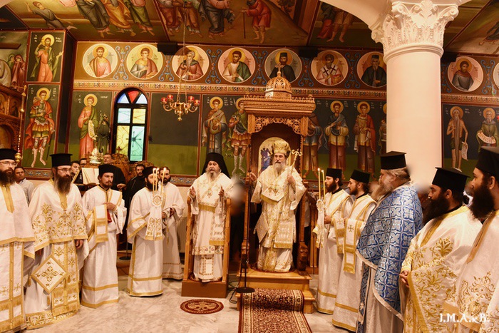Στον Καθεδρικό Ιερό Ναό Αγίου Νικολάου Αχαρνών