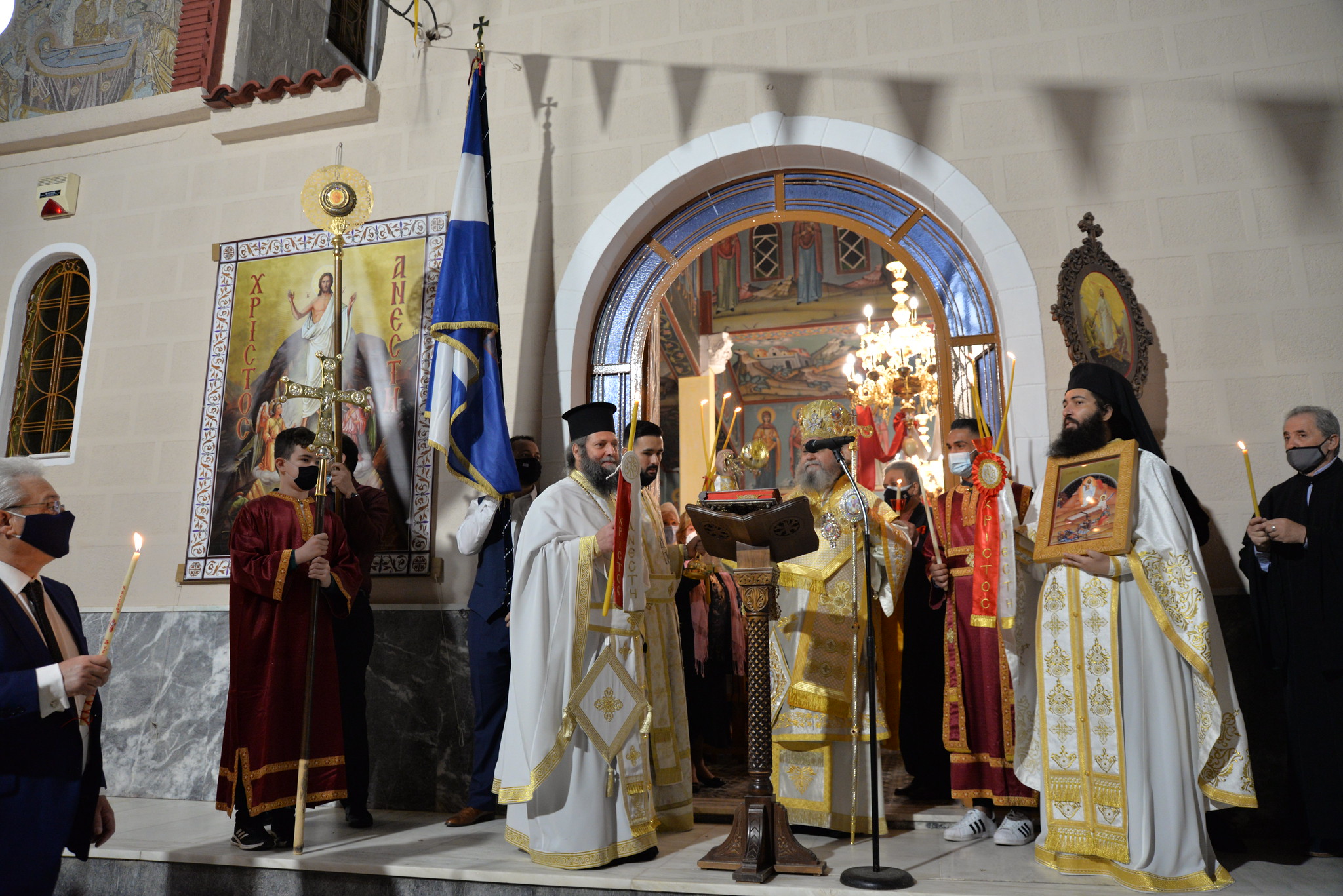 Δεύτε λάβετε Φώς έκ του Ανεσπέρου φωτός