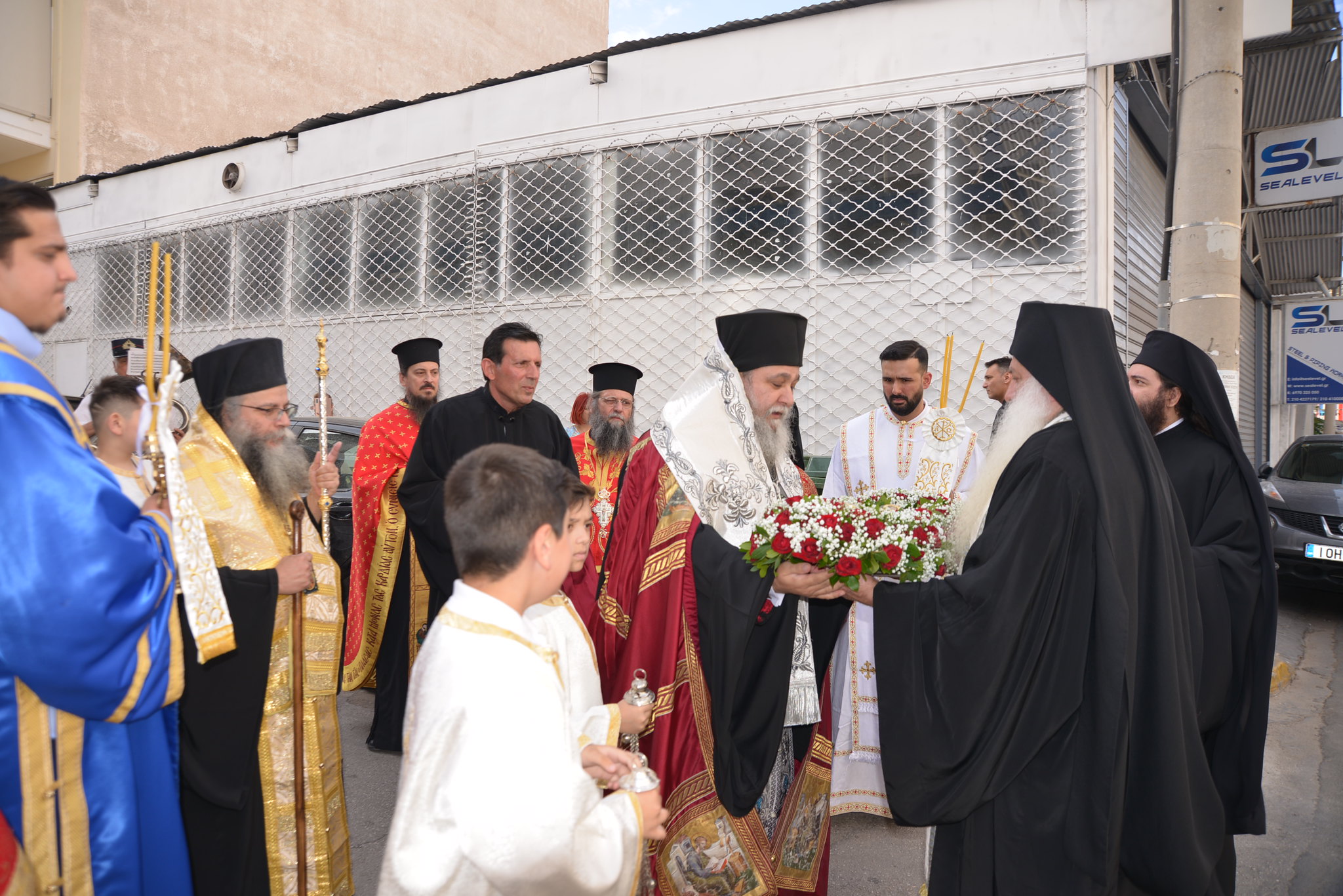 Υποδοχή του Ιερού Λειψάνου του Αγίου Μεγαλομάρτυρος Γεωργίου του Τροπαιοφόρου.